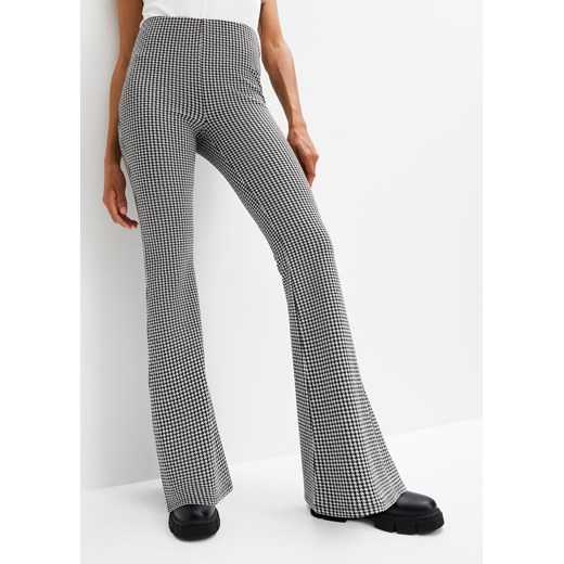 Spodnie shirtowe z poszerzanymi nogawkami ze sklepu bonprix w kategorii Spodnie damskie - zdjęcie 170604858