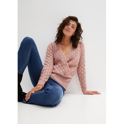 Sweter ażurowy w optyce kopertowego ze sklepu bonprix w kategorii Swetry damskie - zdjęcie 170606509