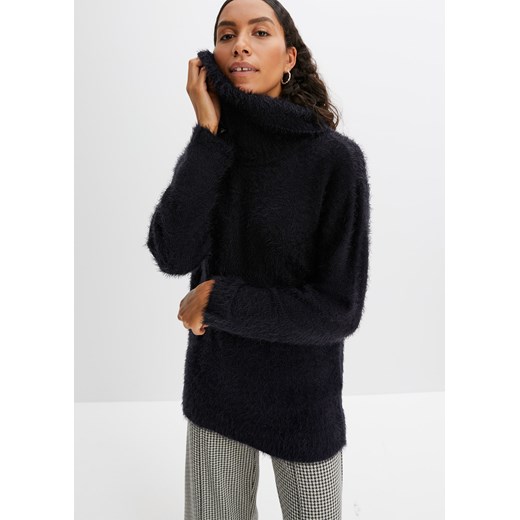 Sweter oversize z przędzy z długim włosem ze sklepu bonprix w kategorii Swetry damskie - zdjęcie 170607375
