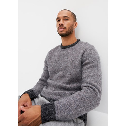 Sweter z okrągłym dekoltem ze sklepu bonprix w kategorii Swetry męskie - zdjęcie 170608239