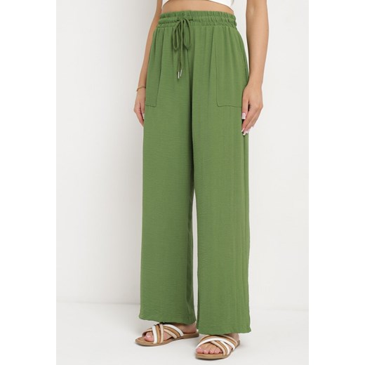 Zielone Spodnie z Prostą Nogawką i Kieszeniami oraz Sznurkiem w Talii Qulai ze sklepu Born2be Odzież w kategorii Spodnie damskie - zdjęcie 170628175