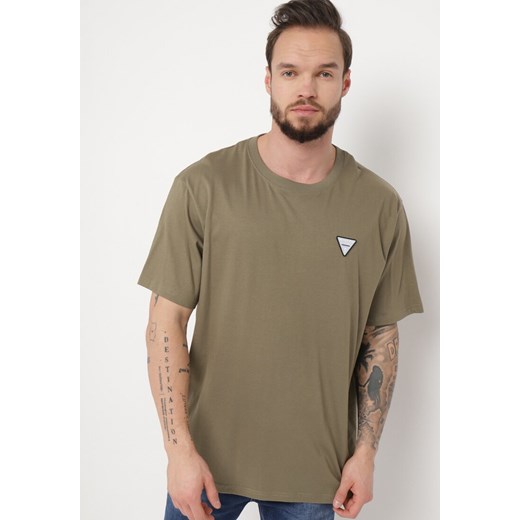 Ciemnozielona Klasyczna Koszulka z Bawełny Zanfira ze sklepu Born2be Odzież w kategorii T-shirty męskie - zdjęcie 170628286