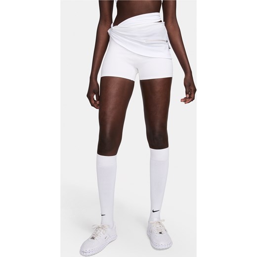 Warstwowe spodenki damskie Nike x Jacquemus - Biel ze sklepu Nike poland w kategorii Szorty - zdjęcie 170635225