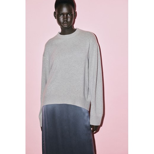 Sweter damski H & M z okrągłym dekoltem 