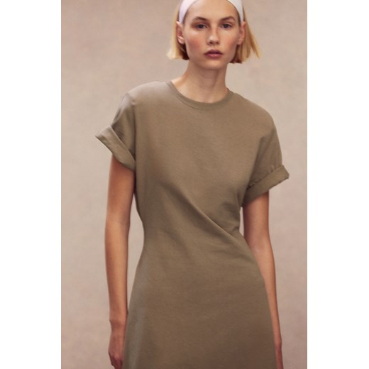 H & M - Sukienka T-shirtowa z watowanymi ramionami - Beżowy ze sklepu H&M w kategorii Sukienki - zdjęcie 170635997