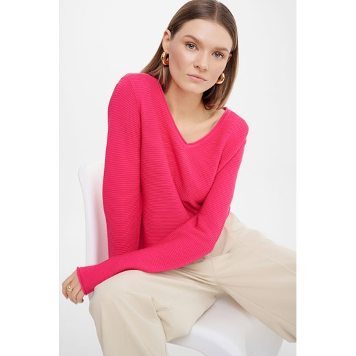Sweter damski w strukturę różowy ze sklepu 5.10.15 w kategorii Swetry damskie - zdjęcie 170641878