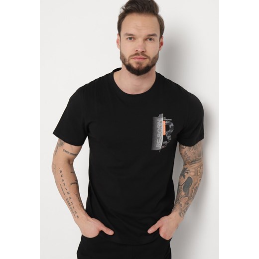 Czarna Koszulka Bawełniana z Nadrukiem na Klatce Piersiowej Gwinora ze sklepu Born2be Odzież w kategorii T-shirty męskie - zdjęcie 170646387