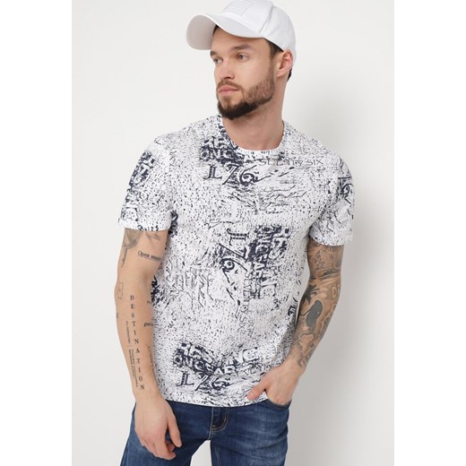 Biała Koszulka Bawełniana w Abstrakcyjny Wzór Sariella ze sklepu Born2be Odzież w kategorii T-shirty męskie - zdjęcie 170646459