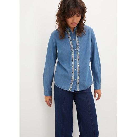 Bluzka dżinsowa oversized z haftem ze sklepu bonprix w kategorii Bluzki damskie - zdjęcie 170649876
