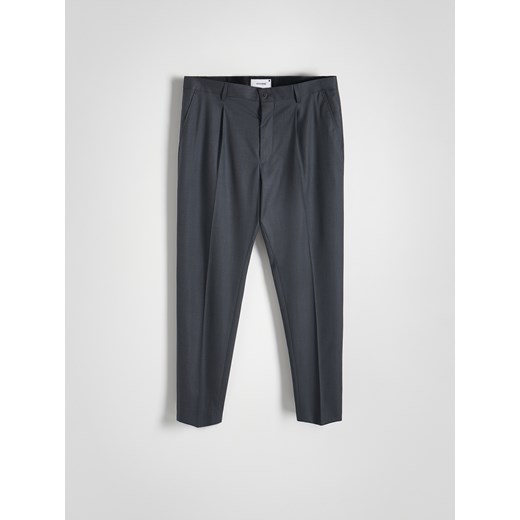 Reserved - Spodnie garniturowe - szary ze sklepu Reserved w kategorii Spodnie męskie - zdjęcie 170651366