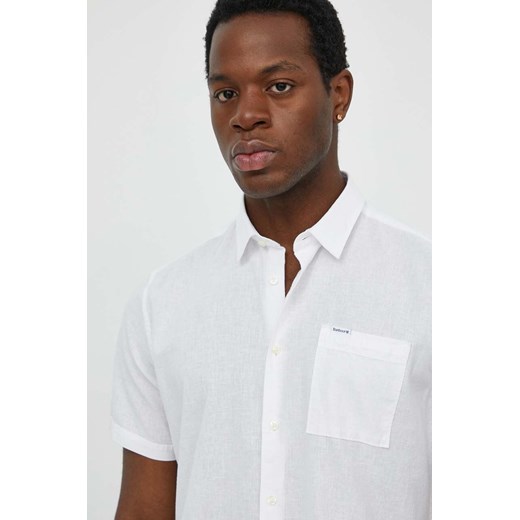 Barbour koszula lniana kolor biały regular z kołnierzykiem klasycznym ze sklepu ANSWEAR.com w kategorii Koszule męskie - zdjęcie 170653626