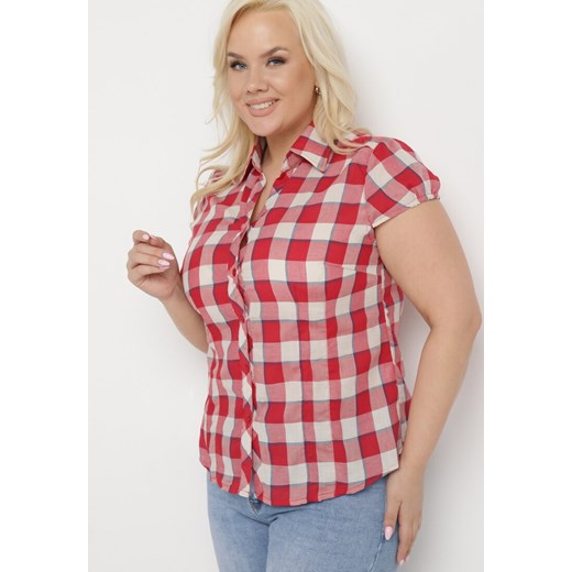 Czerwono-Biała Koszula z Krótkim Rękawem w Kratę Ikarda ze sklepu Born2be Odzież w kategorii Koszule damskie - zdjęcie 170688479