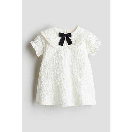 H & M - Kreszowana sukienka z kokardką - Biały H & M 104 (3-4Y) H&M