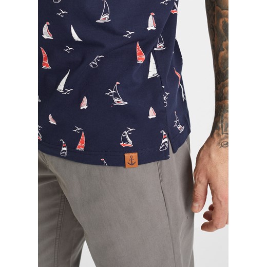 Granatowy t-shirt męski Bonprix z bawełny 