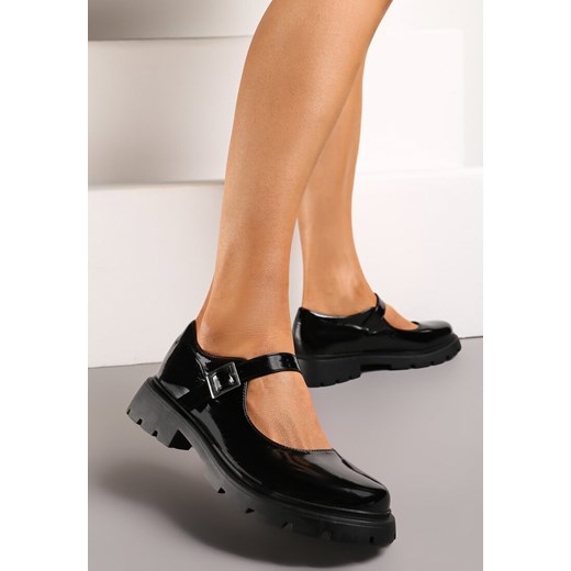 Czarne Półbuty Zapinane na Sprzączkę na Grubej Podeszwie Livrepa 36 promocja born2be.pl