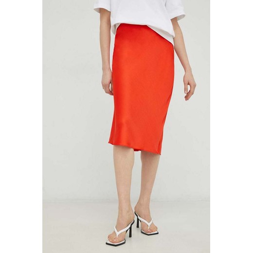 Samsoe Samsoe spódnica AGNETA kolor pomarańczowy midi prosta F22300195 ze sklepu PRM w kategorii Spódnice - zdjęcie 170769649