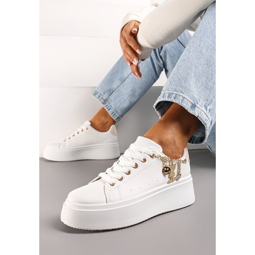 Biało-Beżowe Sneakersy na Platformie z Ozdobnym Łańcuszkiem i Sznurowaniem Raelffe ze sklepu born2be.pl w kategorii Buty sportowe damskie - zdjęcie 170776445