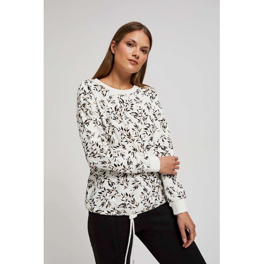 Damska bluza nierozpinana biała z nadrukiem drobrnych liści ze sklepu 5.10.15 w kategorii Bluzy damskie - zdjęcie 170808035