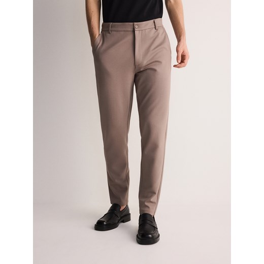 Reserved - Spodnie chino slim - beżowy Reserved M Reserved