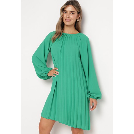 Zielona Plisowana Sukienka z Bufiastymi Rękawami Perlase ze sklepu Born2be Odzież w kategorii Sukienki - zdjęcie 170825977