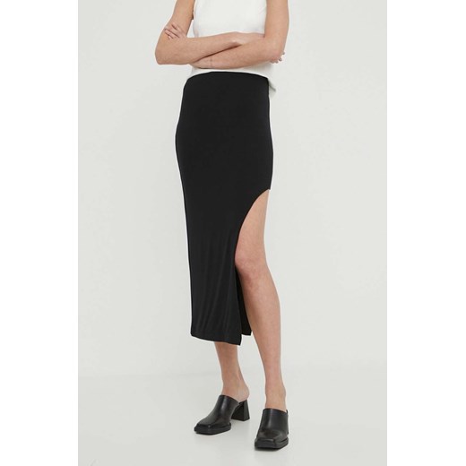 Saint Body spódnica kolor czarny midi prosta ze sklepu ANSWEAR.com w kategorii Spódnice - zdjęcie 170841249