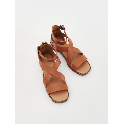 Reserved - Sandały z imitacji skóry - brązowy ze sklepu Reserved w kategorii Sandały dziecięce - zdjęcie 170903525