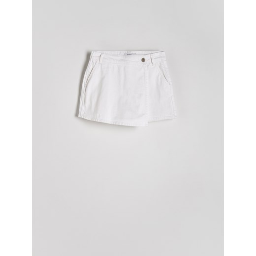 Reserved - Jeansowe spódnico-szorty - złamana biel ze sklepu Reserved w kategorii Szorty - zdjęcie 170904036