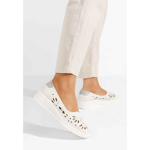 Balerinki Zapatos białe na płaskiej podeszwie bez zapięcia casual 