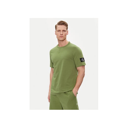 Calvin Klein Jeans T-Shirt J30J323484 Zielony Regular Fit ze sklepu MODIVO w kategorii T-shirty męskie - zdjęcie 170911268