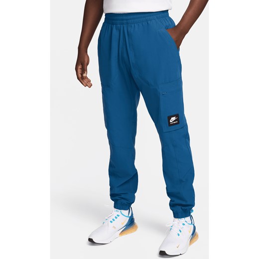 Męskie bojówki z tkaniny Nike Air Max - Niebieski ze sklepu Nike poland w kategorii Spodnie męskie - zdjęcie 170914485