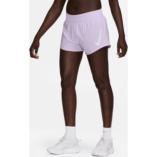 Damskie spodenki ze średnim stanem i wszytą bielizną Dri-FIT Nike One 7,5 cm - Fiolet ze sklepu Nike poland w kategorii Szorty - zdjęcie 170914555