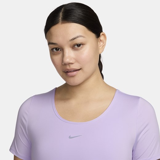 Bluzka damska Nike z okrągłym dekoltem 