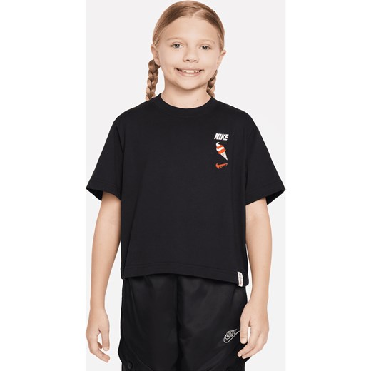 T-shirt dla dużych dzieci (dziewcząt) Nike Sportswear - Czerń ze sklepu Nike poland w kategorii Bluzki dziewczęce - zdjęcie 170947409