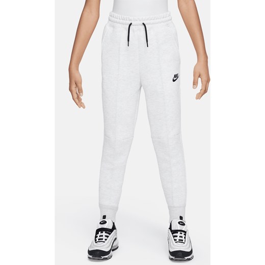 Joggery dla dużych dzieci (dziewcząt) Nike Sportswear Tech Fleece - Szary ze sklepu Nike poland w kategorii Spodnie chłopięce - zdjęcie 170947449