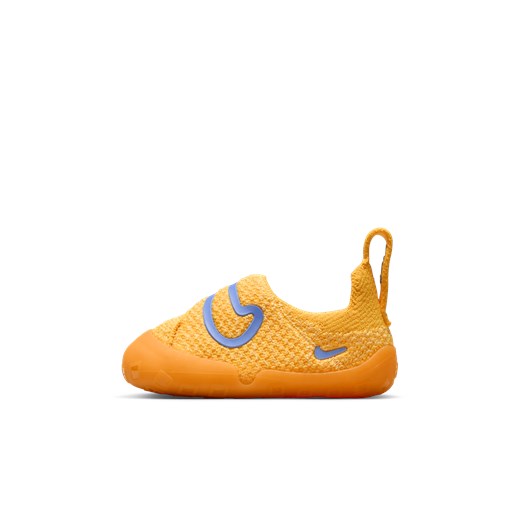 Buty sportowe dziecięce Nike pomarańczowe 