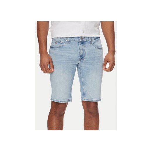 Tommy Jeans Szorty jeansowe Scanton DM0DM18798 Niebieski Slim Fit ze sklepu MODIVO w kategorii Spodenki męskie - zdjęcie 170952296