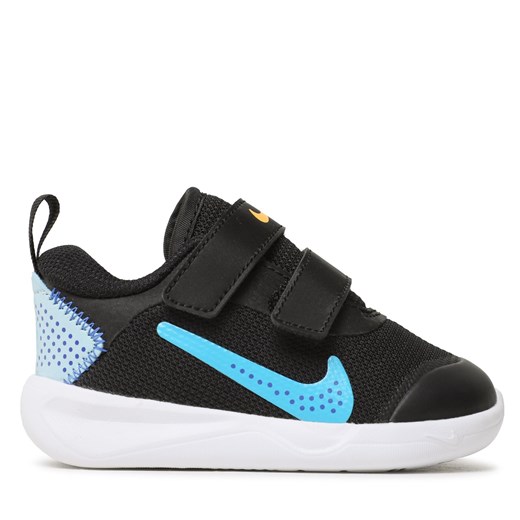 Sneakersy Nike Omni Multi-Court (TD) DM9028 005 Czarny ze sklepu eobuwie.pl w kategorii Buty sportowe dziecięce - zdjęcie 170960616