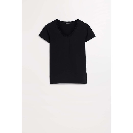Damska koszulka basic czarna z dekoltem w serek ze sklepu 5.10.15 w kategorii Bluzki damskie - zdjęcie 170964207