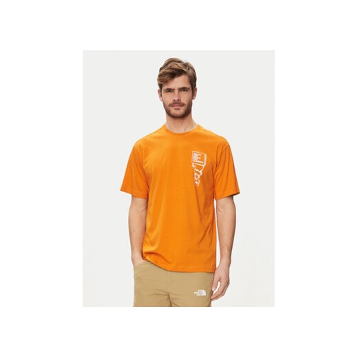 The North Face T-Shirt NF0A87FF Pomarańczowy Regular Fit ze sklepu MODIVO w kategorii T-shirty męskie - zdjęcie 170967729