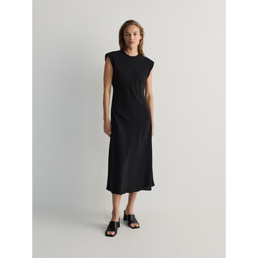 Reserved - Sukienka z poduszkami na ramionach - czarny ze sklepu Reserved w kategorii Sukienki - zdjęcie 170971565