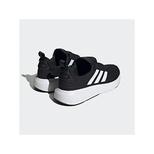 adidas Sneakersy &quot;Swift Run 23&quot; w kolorze czarno-białym 45 promocyjna cena Limango Polska