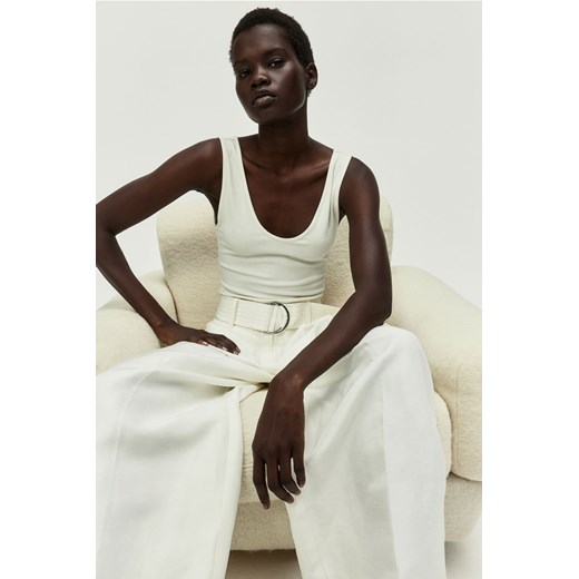 H & M - Prążkowane body thong - Biały ze sklepu H&M w kategorii Bluzki damskie - zdjęcie 170979567