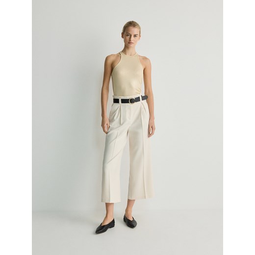 Reserved - Spodnie culotte z wiskozą i paskiem - złamana biel ze sklepu Reserved w kategorii Spodnie damskie - zdjęcie 170980607
