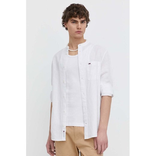 Tommy Jeans koszula z domieszką lnu kolor biały regular ze stójką DM0DM18964 ze sklepu ANSWEAR.com w kategorii Koszule męskie - zdjęcie 171013235