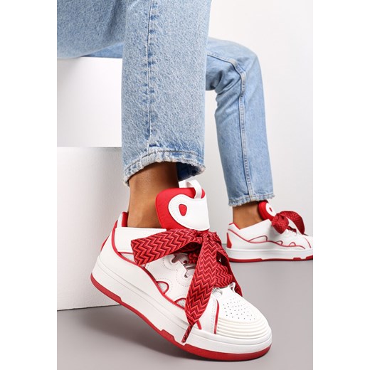 Biało-Czerwone Sneakersy z Dekoracyjnym Sznurowaniem i Wstawką na Języku Cristen Renee 37 renee.pl