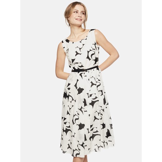 Rozkloszowana czarno-biała sukienka midi w kwiaty L'AF Maden 40 Eye For Fashion