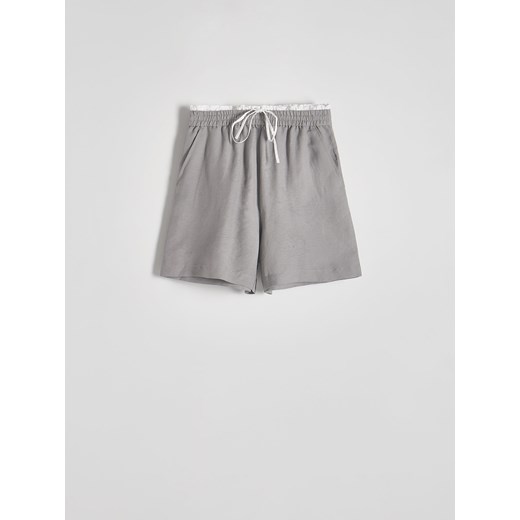 Reserved - Szorty z kontrastową lamówką - jasnoszary Reserved S Reserved