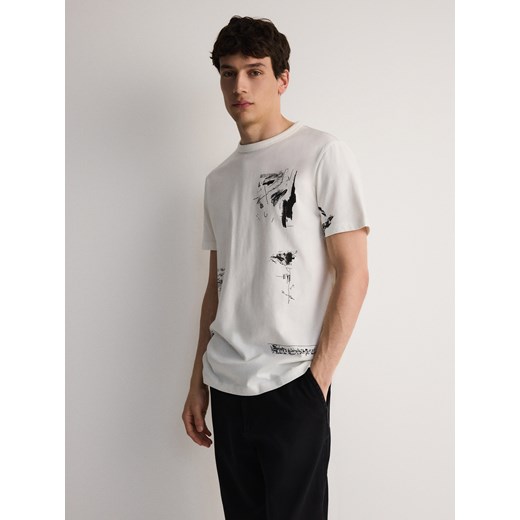 Reserved - T-shirt regular z nadrukiem - złamana biel ze sklepu Reserved w kategorii T-shirty męskie - zdjęcie 171156318
