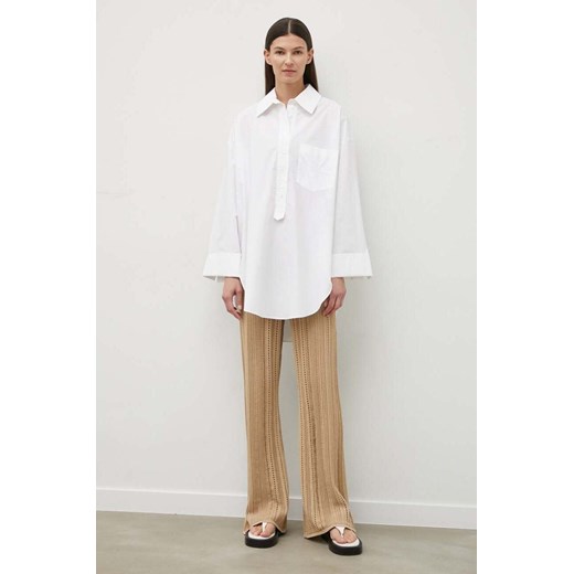 By Malene Birger bluzka bawełniana damska kolor biały gładka ze sklepu ANSWEAR.com w kategorii Koszule damskie - zdjęcie 171160518
