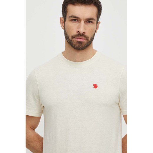 Fjallraven t-shirt Hemp Blend T-shirt męski kolor beżowy z aplikacją F12600215 ze sklepu ANSWEAR.com w kategorii T-shirty męskie - zdjęcie 171162585